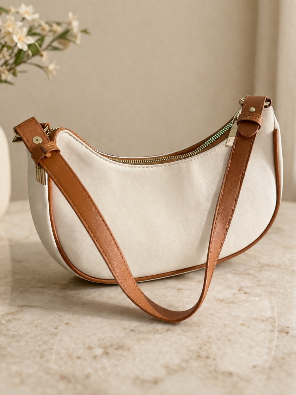BNWOT Chic Shoulder Bag
